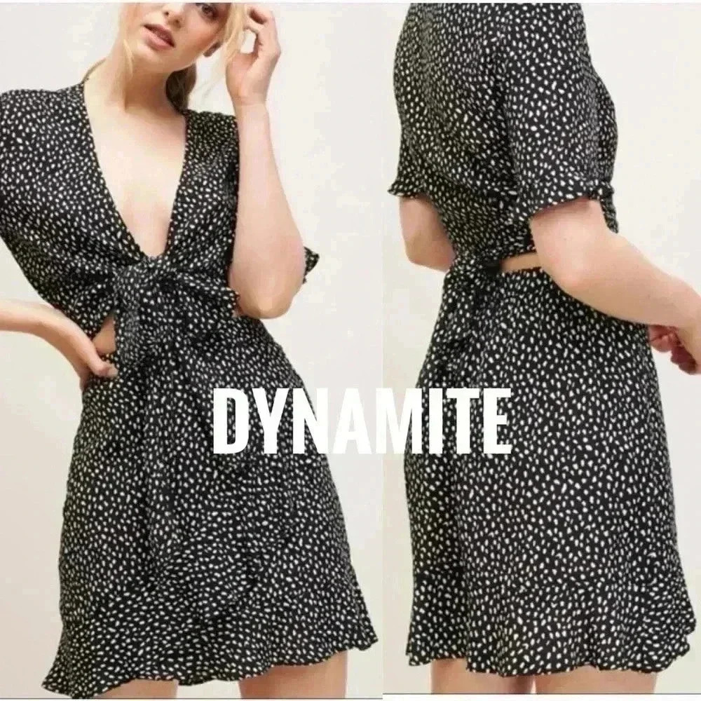 ❤️Dynamite Black & White Polkadots  Mini Ruffle Skirt size Xs